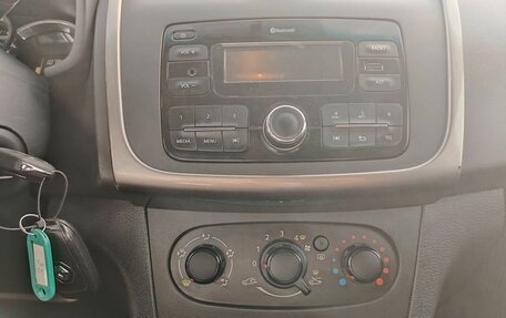 Renault Logan II, 2020 год, 1 370 000 рублей, 11 фотография