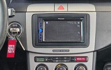 Volkswagen Passat B6, 2005 год, 549 000 рублей, 8 фотография