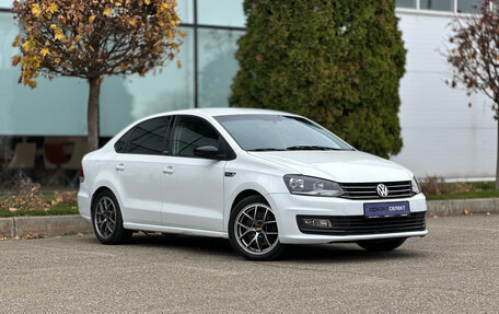 Volkswagen Polo VI (EU Market), 2017 год, 899 000 рублей, 3 фотография