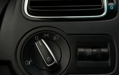 Volkswagen Polo VI (EU Market), 2017 год, 899 000 рублей, 24 фотография