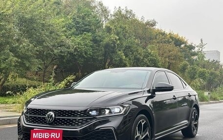 Volkswagen Passat B8 рестайлинг, 2022 год, 1 450 040 рублей, 1 фотография