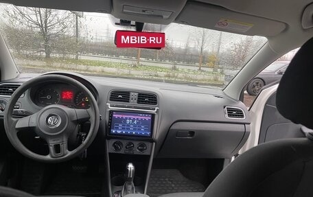 Volkswagen Polo VI (EU Market), 2013 год, 615 000 рублей, 13 фотография