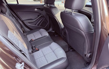 Mercedes-Benz GLA, 2018 год, 1 940 000 рублей, 8 фотография