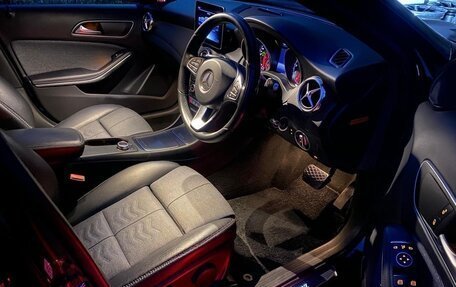 Mercedes-Benz GLA, 2018 год, 1 940 000 рублей, 17 фотография