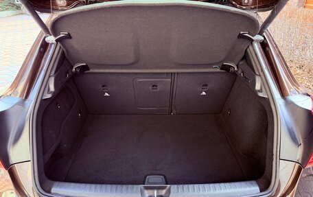 Mercedes-Benz GLA, 2018 год, 1 940 000 рублей, 15 фотография