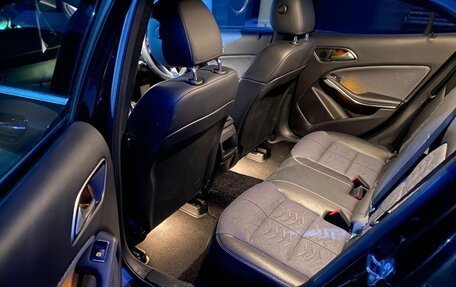 Mercedes-Benz GLA, 2018 год, 1 940 000 рублей, 19 фотография