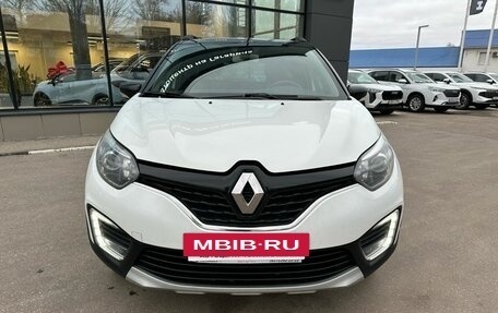Renault Kaptur I рестайлинг, 2017 год, 1 199 000 рублей, 3 фотография