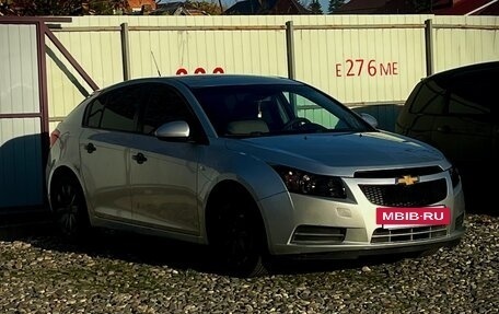 Chevrolet Cruze II, 2012 год, 745 000 рублей, 3 фотография