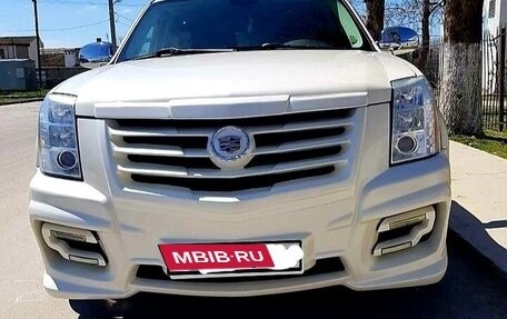 Cadillac Escalade III, 2008 год, 1 800 000 рублей, 2 фотография