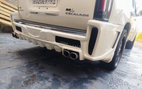Cadillac Escalade III, 2008 год, 1 800 000 рублей, 11 фотография