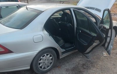 Mercedes-Benz C-Класс, 2006 год, 650 000 рублей, 1 фотография