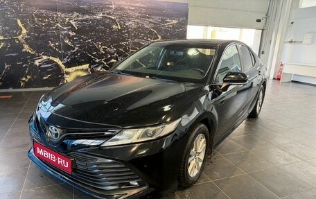 Toyota Camry, 2018 год, 2 800 000 рублей, 1 фотография