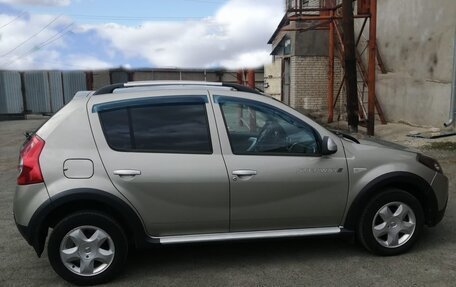 Renault Sandero I, 2013 год, 720 000 рублей, 10 фотография