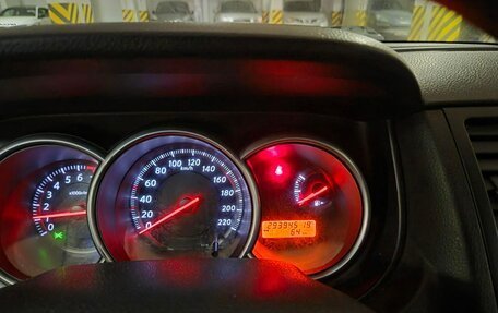 Nissan Tiida, 2011 год, 700 000 рублей, 11 фотография