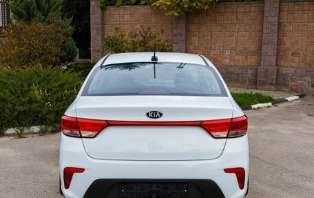 KIA Rio IV, 2019 год, 1 496 800 рублей, 5 фотография