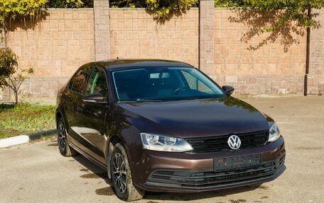 Volkswagen Jetta VI, 2018 год, 1 800 000 рублей, 3 фотография