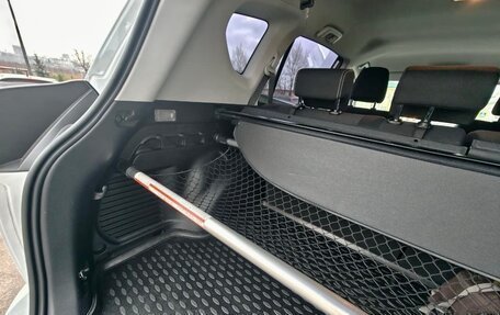 Toyota RAV4, 2018 год, 2 950 000 рублей, 24 фотография