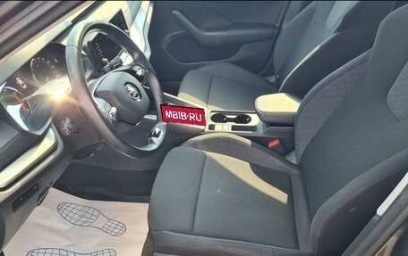 Skoda Octavia IV, 2021 год, 1 900 000 рублей, 4 фотография