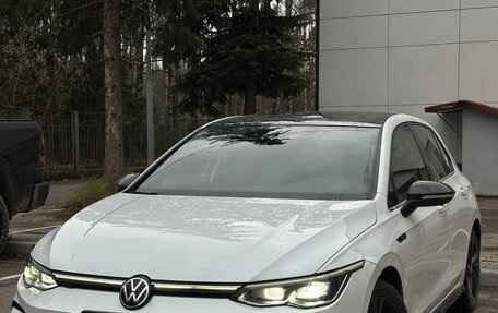 Volkswagen Golf VIII, 2021 год, 2 580 000 рублей, 2 фотография