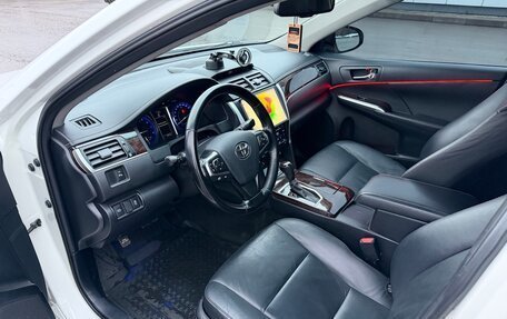 Toyota Camry, 2016 год, 1 950 000 рублей, 8 фотография