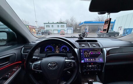 Toyota Camry, 2016 год, 1 950 000 рублей, 10 фотография