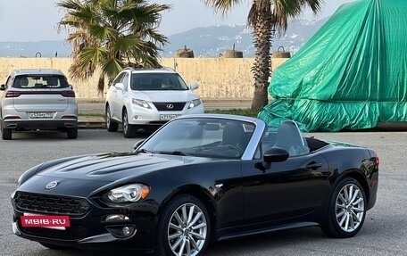 Fiat 124 Spider I, 2017 год, 2 500 000 рублей, 3 фотография