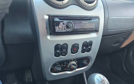 Renault Sandero I, 2011 год, 500 000 рублей, 11 фотография