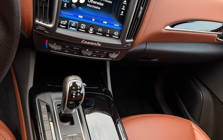 Maserati Levante I, 2017 год, 3 645 000 рублей, 30 фотография