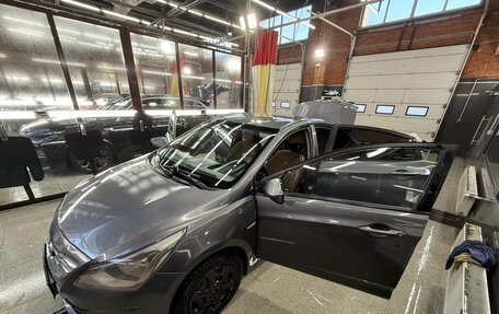 Hyundai Solaris II рестайлинг, 2013 год, 750 000 рублей, 2 фотография