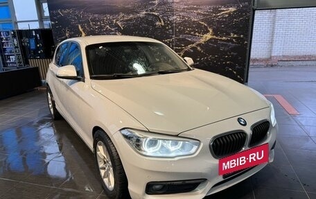 BMW 1 серия, 2017 год, 1 860 000 рублей, 3 фотография