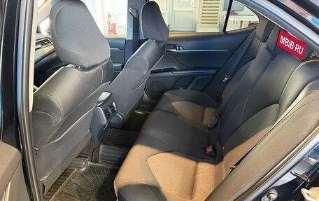 Toyota Camry, 2018 год, 2 800 000 рублей, 13 фотография