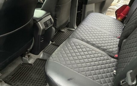 Toyota Land Cruiser Prado 150 рестайлинг 2, 2011 год, 2 500 000 рублей, 8 фотография