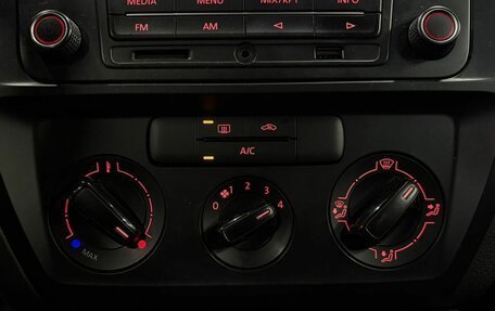 Volkswagen Jetta VI, 2015 год, 999 900 рублей, 16 фотография