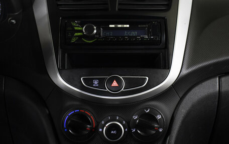 Hyundai Solaris II рестайлинг, 2013 год, 825 000 рублей, 15 фотография