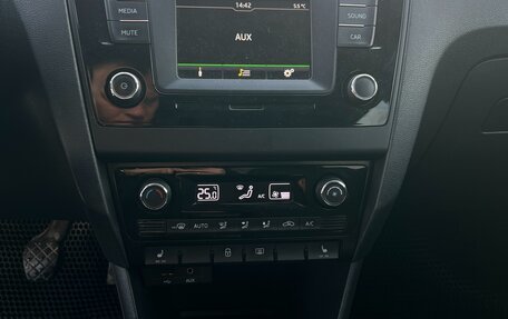 Skoda Rapid I, 2016 год, 920 000 рублей, 17 фотография