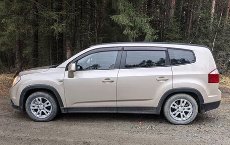 Chevrolet Orlando I, 2012 год, 920 000 рублей, 3 фотография