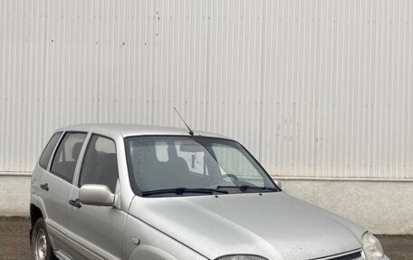 Chevrolet Niva I рестайлинг, 2004 год, 170 000 рублей, 3 фотография