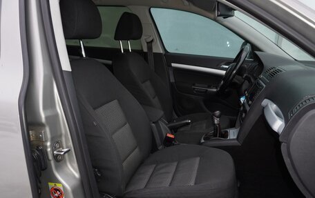 Skoda Octavia, 2011 год, 995 000 рублей, 13 фотография