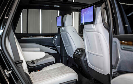 Cadillac Escalade V, 2025 год, 20 400 000 рублей, 22 фотография