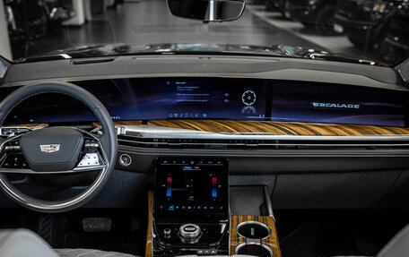 Cadillac Escalade V, 2025 год, 20 400 000 рублей, 30 фотография