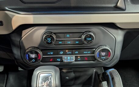 Ford Bronco, 2022 год, 8 500 000 рублей, 21 фотография