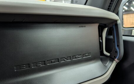 Ford Bronco, 2022 год, 8 500 000 рублей, 27 фотография