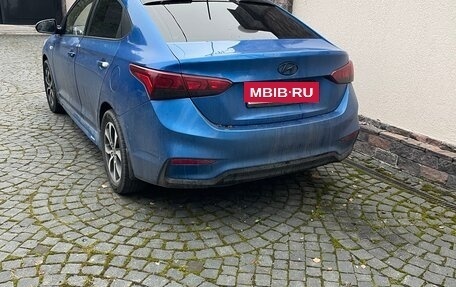 Hyundai Solaris II рестайлинг, 2018 год, 900 000 рублей, 4 фотография