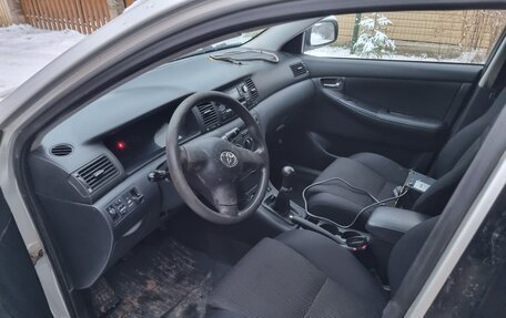 Toyota Corolla, 2005 год, 410 000 рублей, 8 фотография