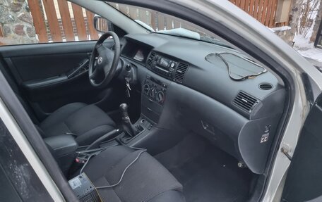 Toyota Corolla, 2005 год, 410 000 рублей, 9 фотография