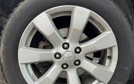 Mitsubishi Outlander III рестайлинг 3, 2011 год, 995 000 рублей, 16 фотография