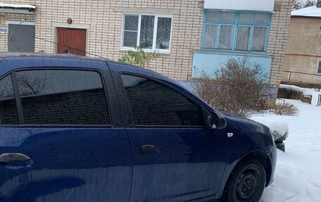 Renault Logan II, 2017 год, 540 000 рублей, 4 фотография