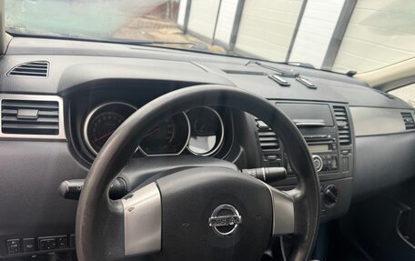 Nissan Tiida, 2010 год, 677 777 рублей, 8 фотография