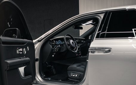 Rolls-Royce Ghost Series II рестайлинг, 2021 год, 40 000 000 рублей, 6 фотография