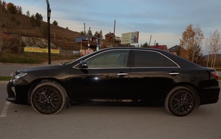 Toyota Camry, 2017 год, 2 590 000 рублей, 6 фотография